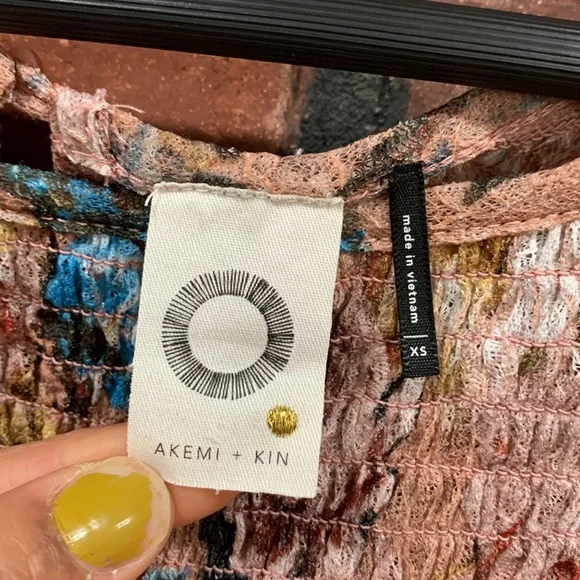 Akemi + Kin Pink Juno Floral Blouse - Picture 6 of 12